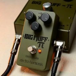 Electro-Harmonix Green Russian Big Muff *Free Shipping In The USA* Effects