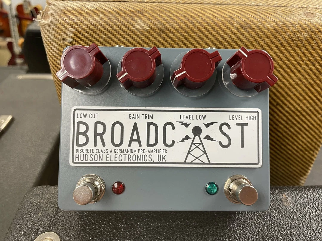 Deals βοΈ Hudson Broadcast Dual Footswitch Used π₯° 1 Hudson Broadcast Dual Footswitch Used