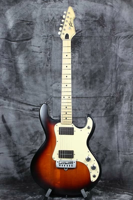 Budget ✔️ Empire Guitars 1981-83 Peavey T-15 With Amp Case ✨ 2 Empire Guitars 1981-83 Peavey T-15 With Amp Case