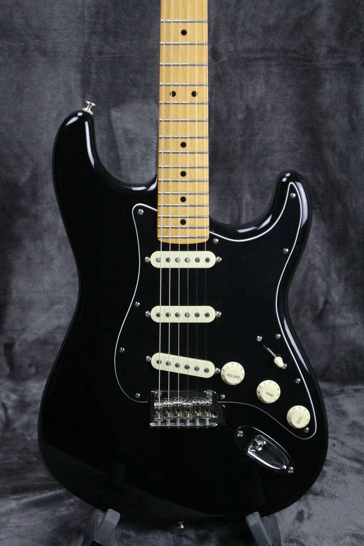 Best deal ๐ Electric 2018 Fender Player Stratocaster Limited Edition ๐คฉ 2 Electric 2018 Fender Player Stratocaster Limited Edition