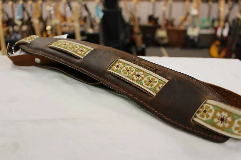 Top 10 ๐ Empire Guitars Souldier "Crocus" Leather Saddle Guitar Strap *Free Shipping In The USA* โค๏ธ 1 Empire Guitars Souldier "Crocus" Leather Saddle Guitar Strap *Free Shipping In The USA*