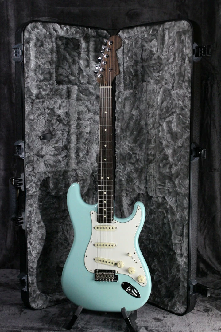 New ๐งจ 2017 Fender American Professional Stratocaster Limited Edition With Solid Rosewood Neck ๐ 8 2017 Fender American Professional Stratocaster Limited Edition With Solid Rosewood Neck