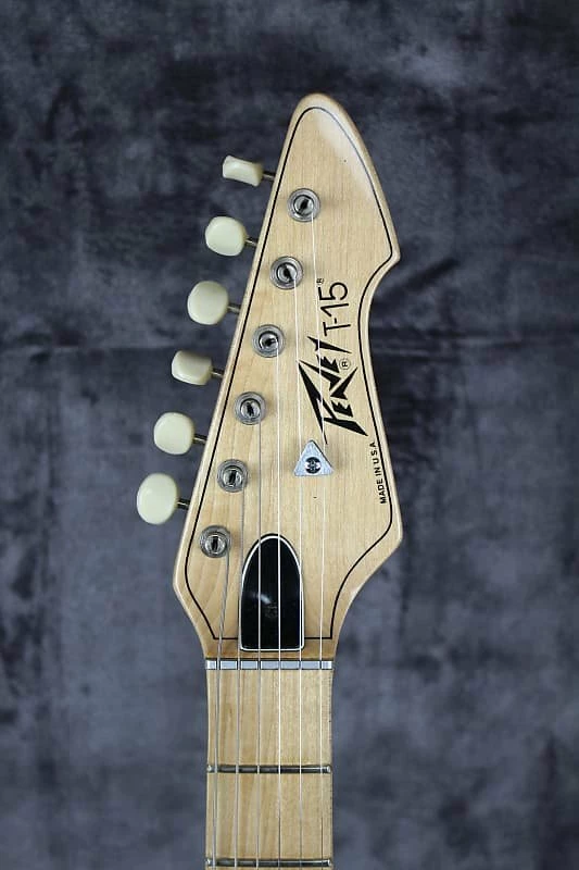 Budget ✔️ Empire Guitars 1981-83 Peavey T-15 With Amp Case ✨ 4 Empire Guitars 1981-83 Peavey T-15 With Amp Case