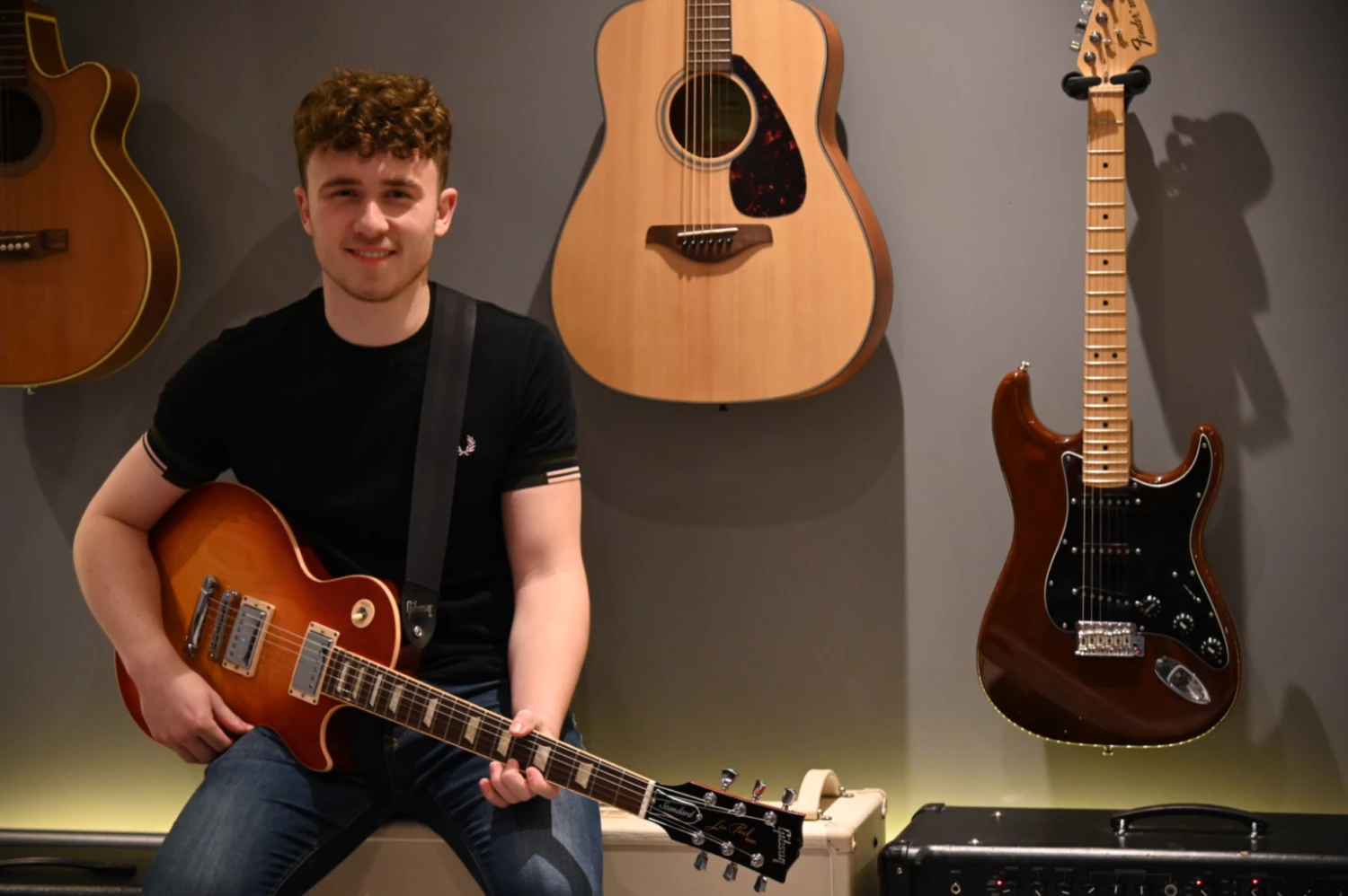 Empire Guitars Shop -Empire Guitars Shop 3